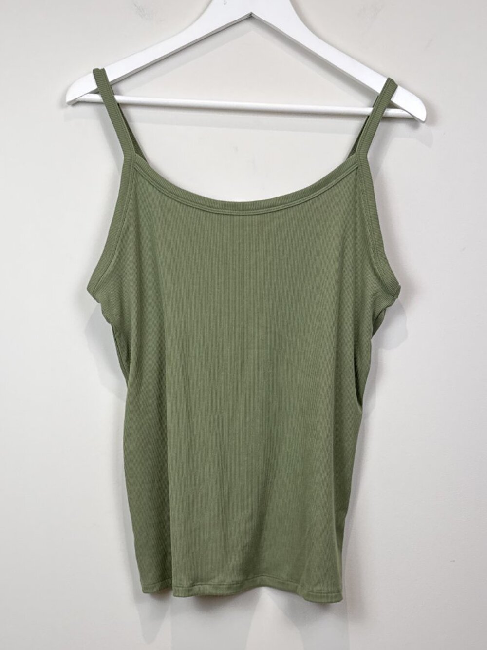 ๐ฅ4 for $20๐ฅ Lane Bryant Womens Olive Green Ribbed Stretch Cami Tank Top 2X NWT